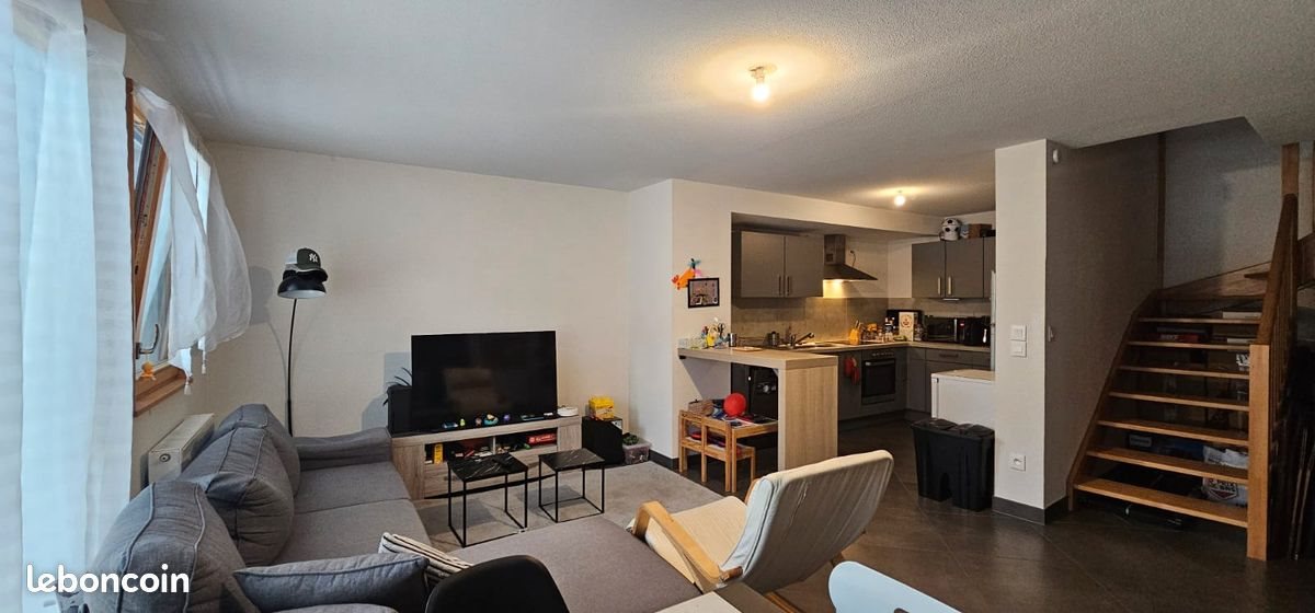 Appartement à louer, 91m², Pontarlier