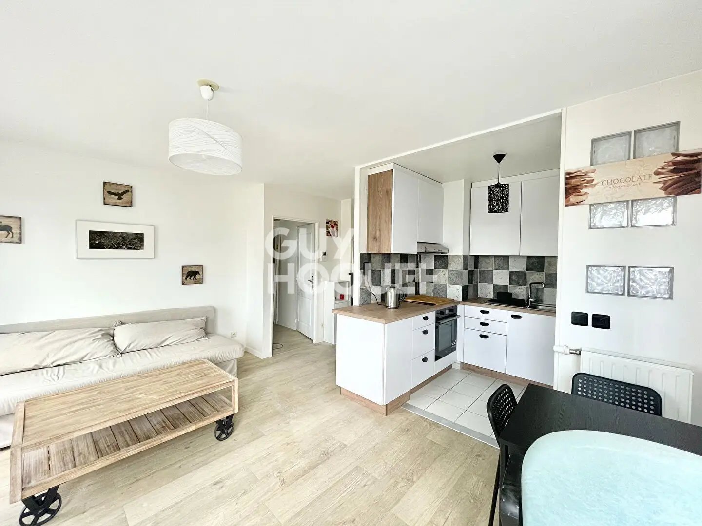 Appartement à louer, 38m², Evry