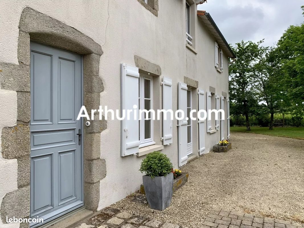 Maison à vendre, 233m², Mauléon