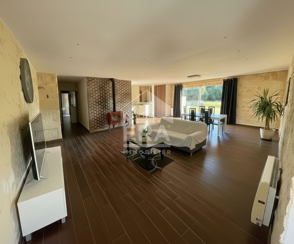 Maison à vendre, 216m², Montpon-Ménestérol