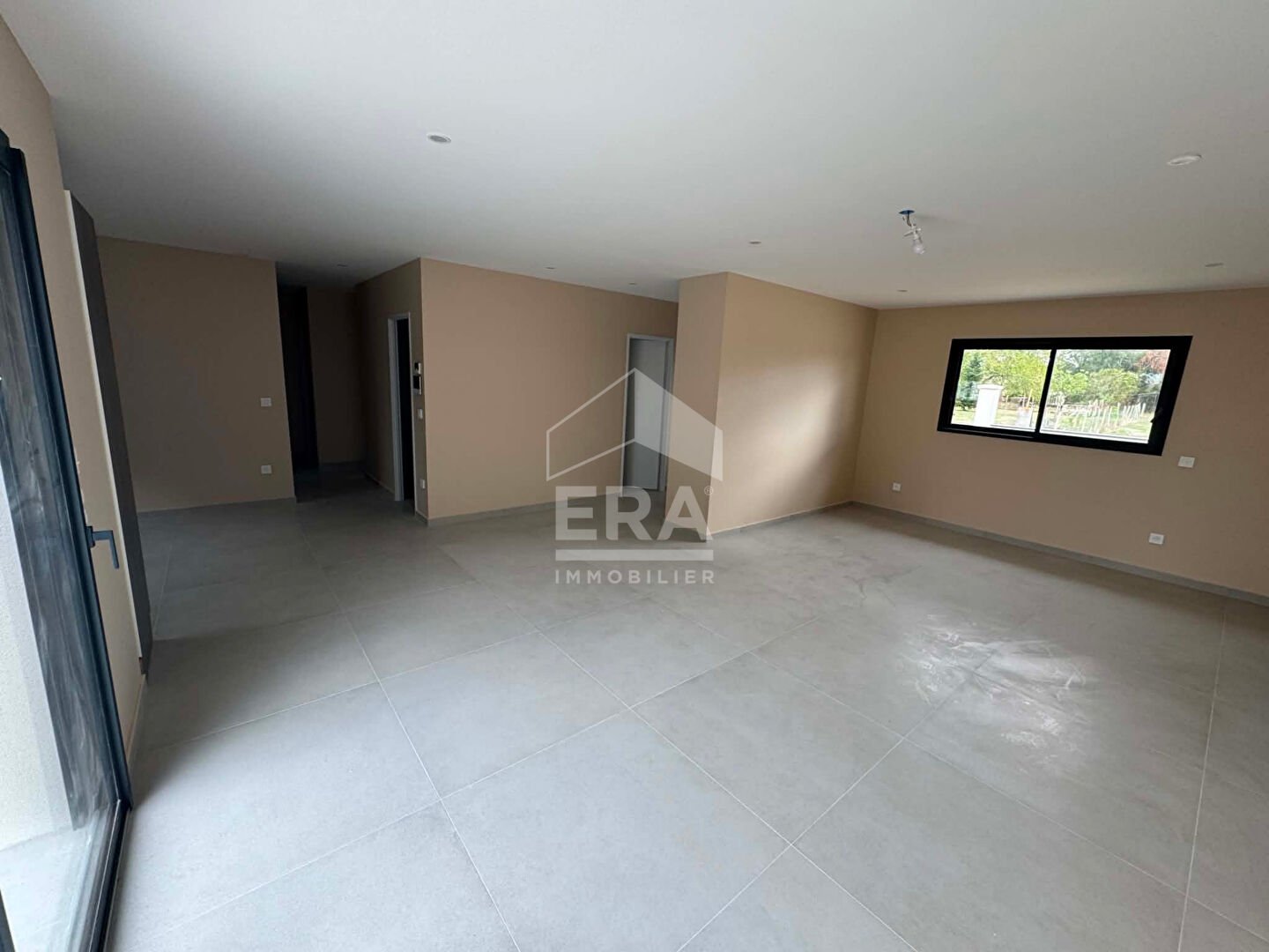 Maison à vendre, 102m², Montpon-Ménestérol