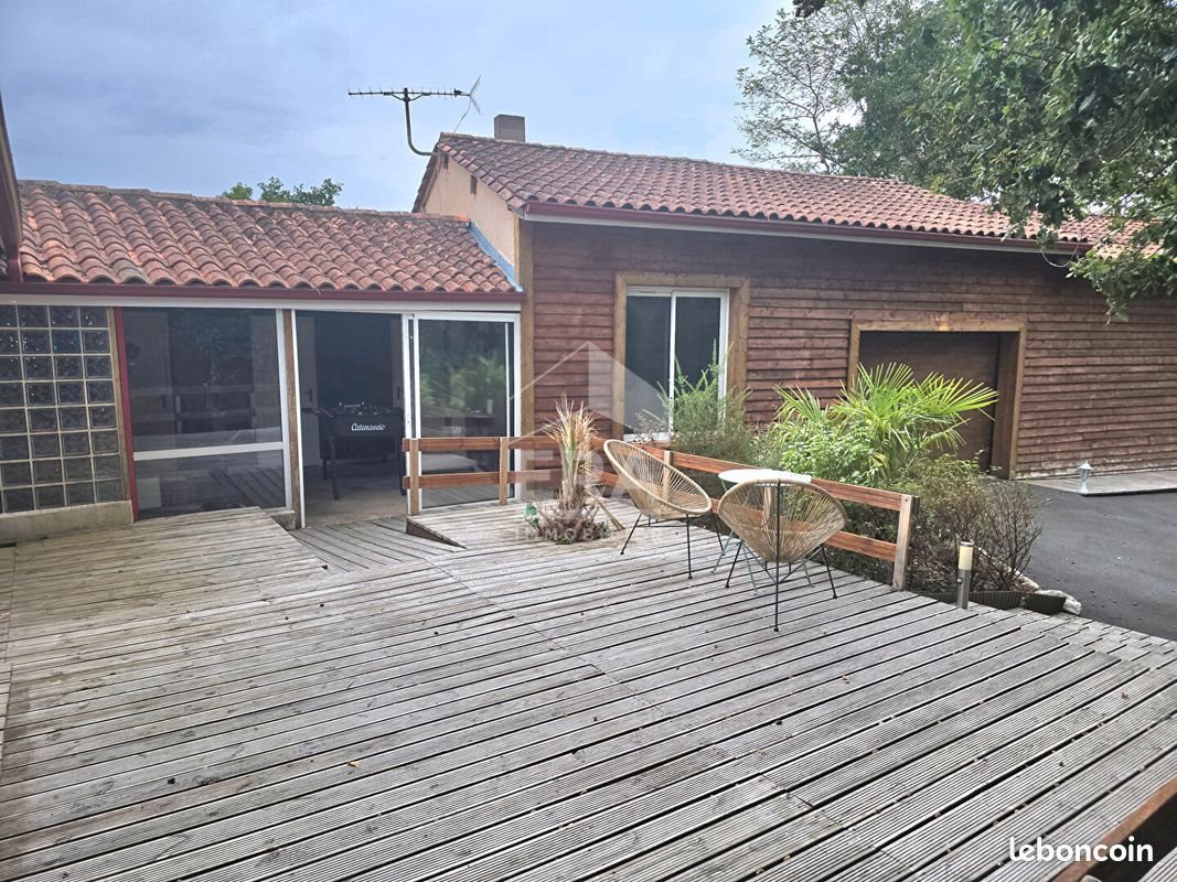 Maison à vendre, 188m², Montpon-Ménestérol