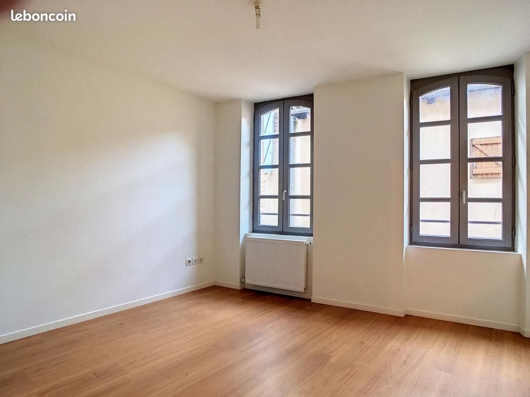 Appartement à louer, 98m², Caussade