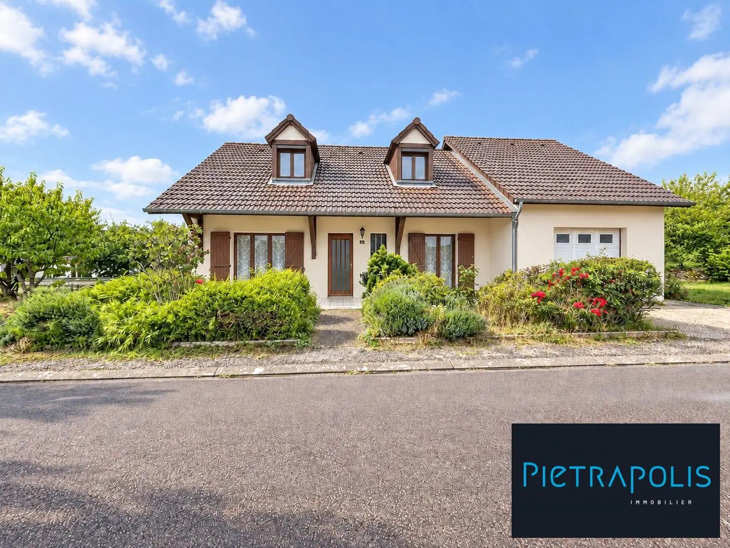 Maison à vendre, 141m², Villegusien-le-Lac