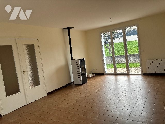 Maison à louer, 88m², Maclas