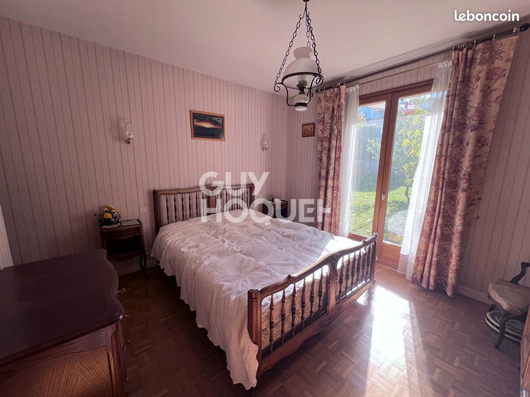 Maison à vendre, 230m², Chamalières