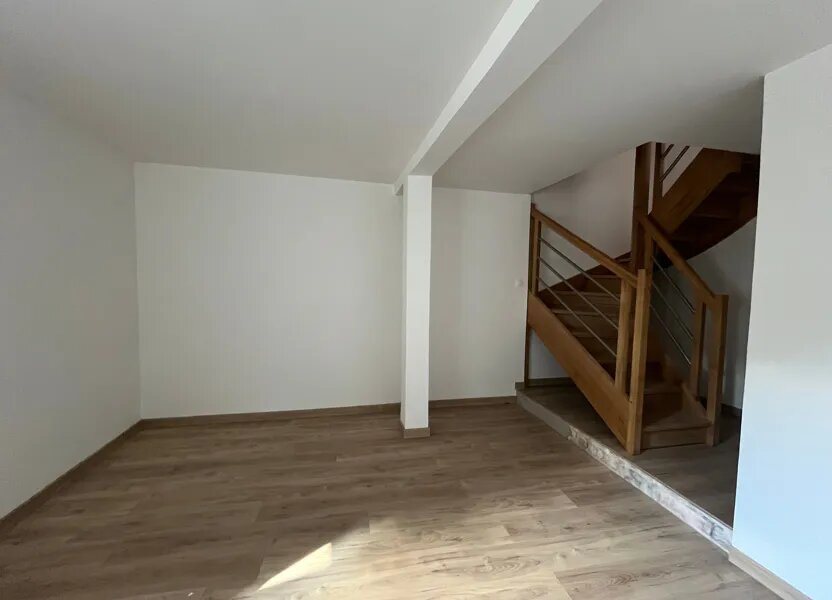 Maison à louer, 79m², Saint-Cyr-sur-Morin