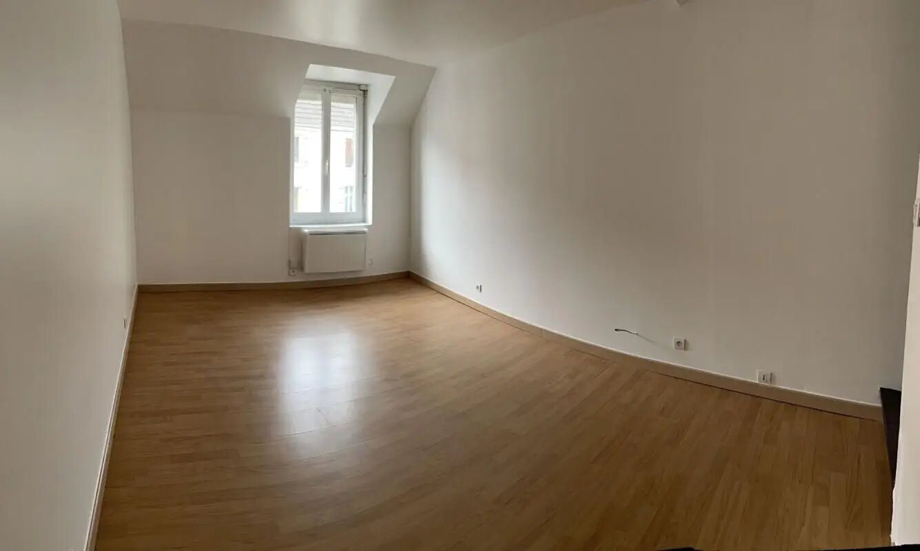 Maison à louer, 30m², Charly-sur-Marne