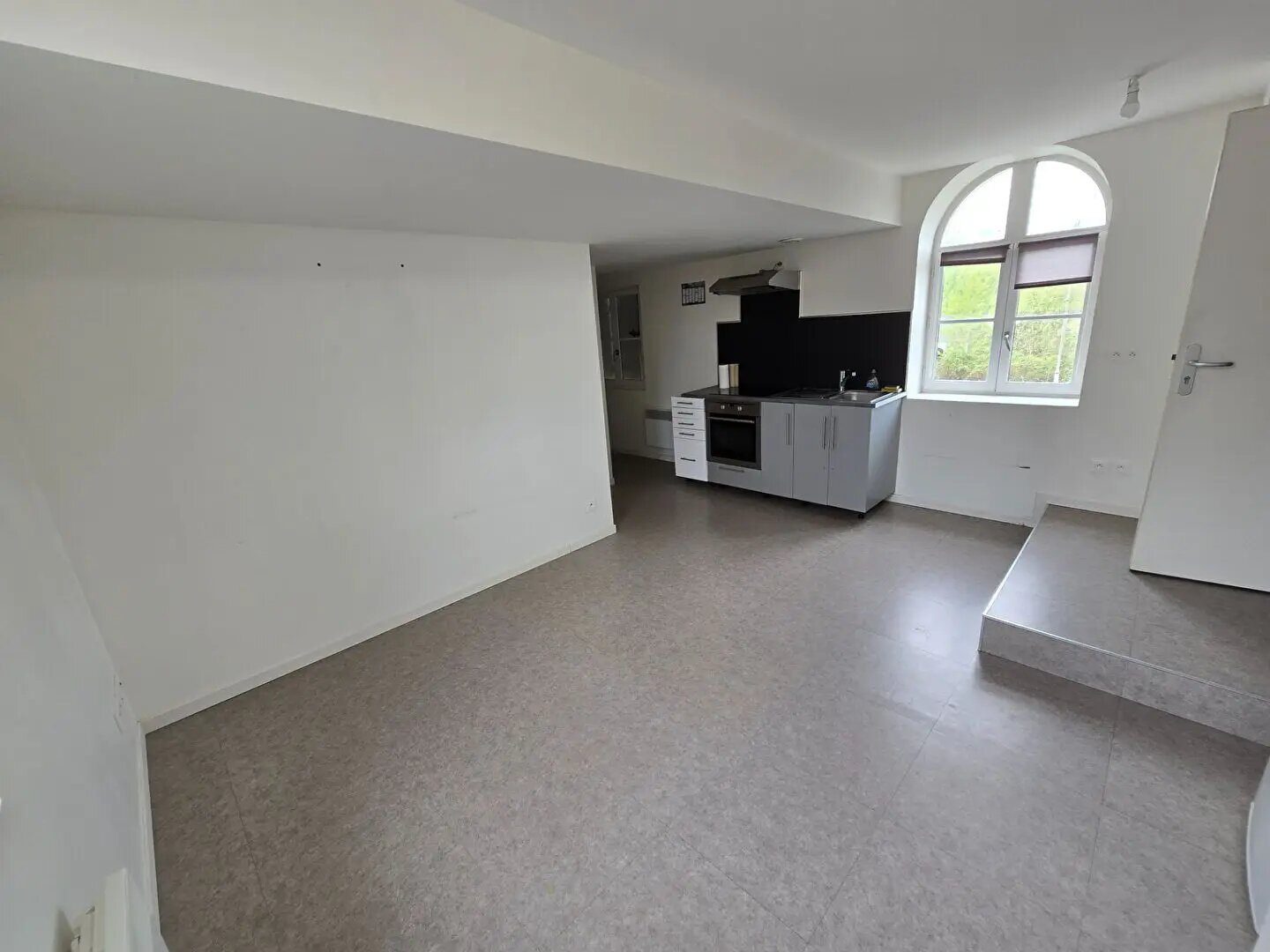 Appartement à louer, 34m², Mours