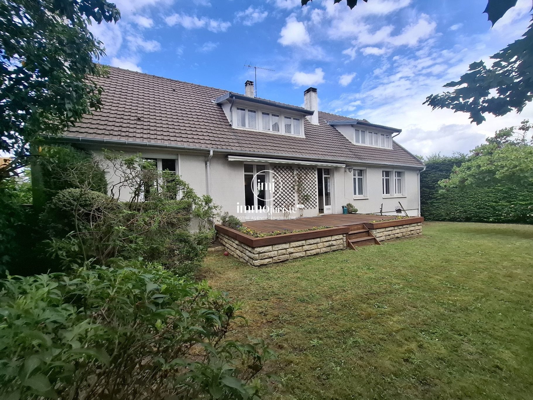 Maison à vendre, 176m², Le Mesnil-le-Roi