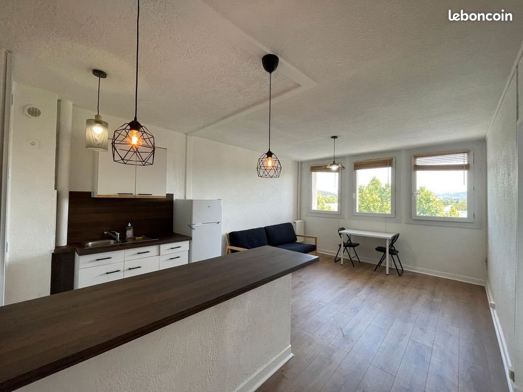 Appartement à louer, 39m², Marignane