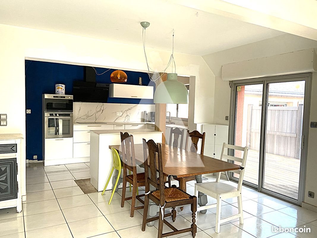Maison à vendre, 195m², Coëtmieux