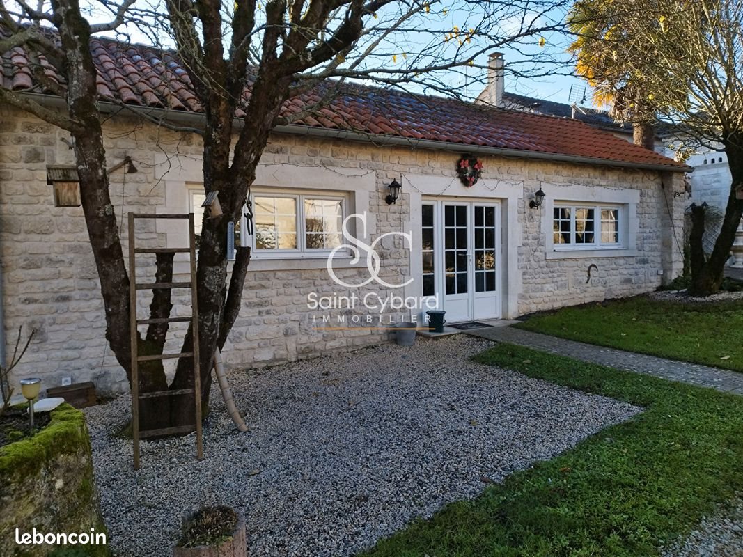 Maison à vendre, 220m², Douzat