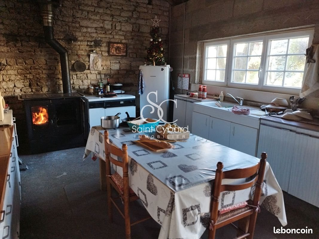 Maison à vendre, 220m², Douzat