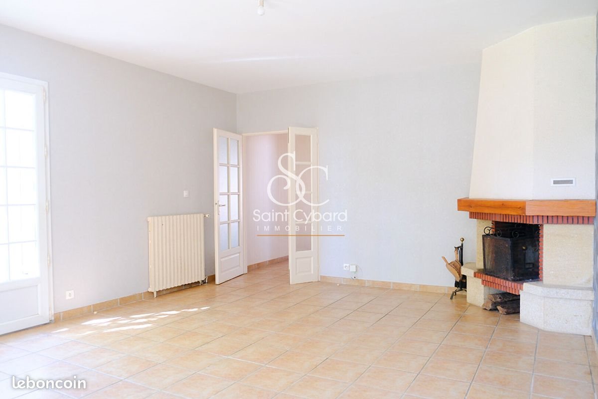 Maison à vendre, 105m², Hiersac