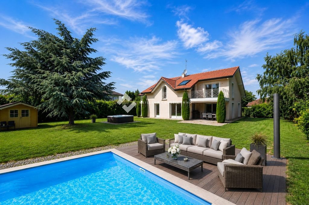 Maison à vendre, 220m², Divonne-les-Bains