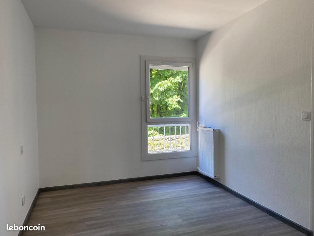 Appartement à louer, 61m², Romans-sur-Isère