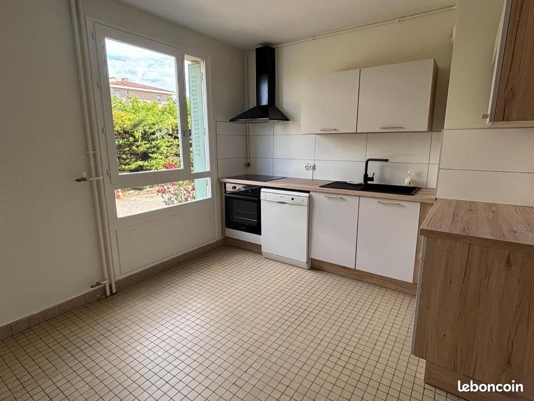 Appartement à louer, 89m², Romans-sur-Isère
