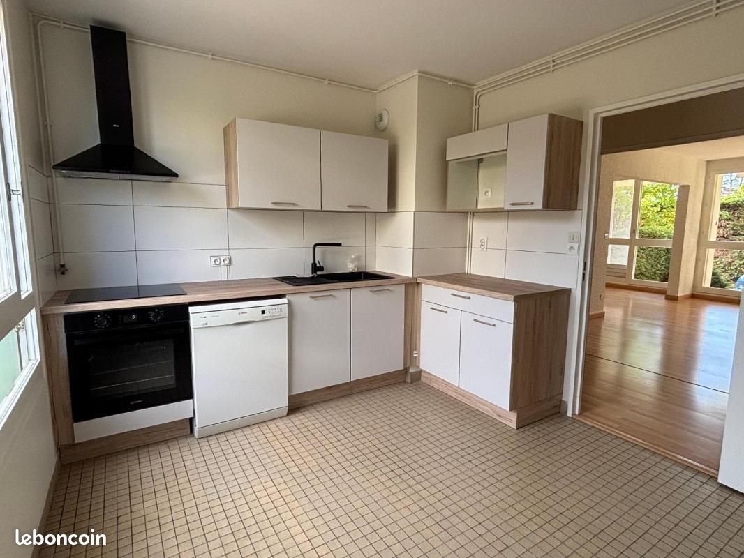 Appartement à louer, 89m², Romans-sur-Isère