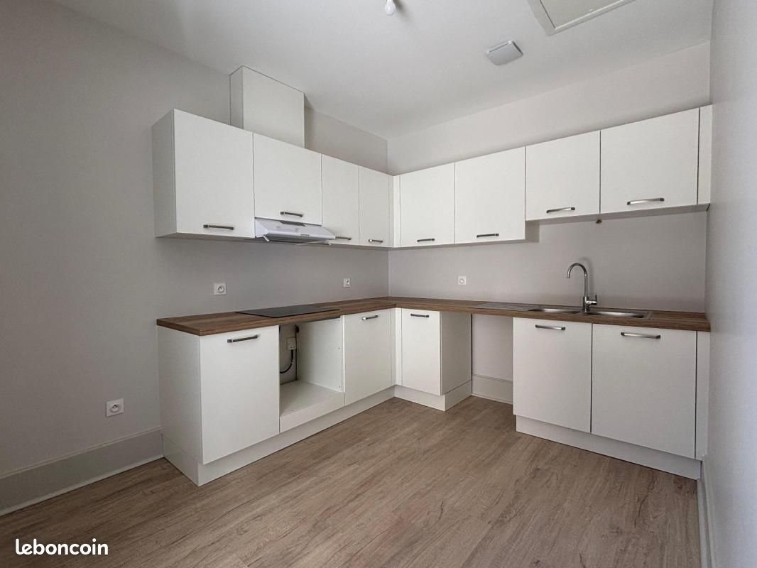 Appartement à louer, 110m², Romans-sur-Isère