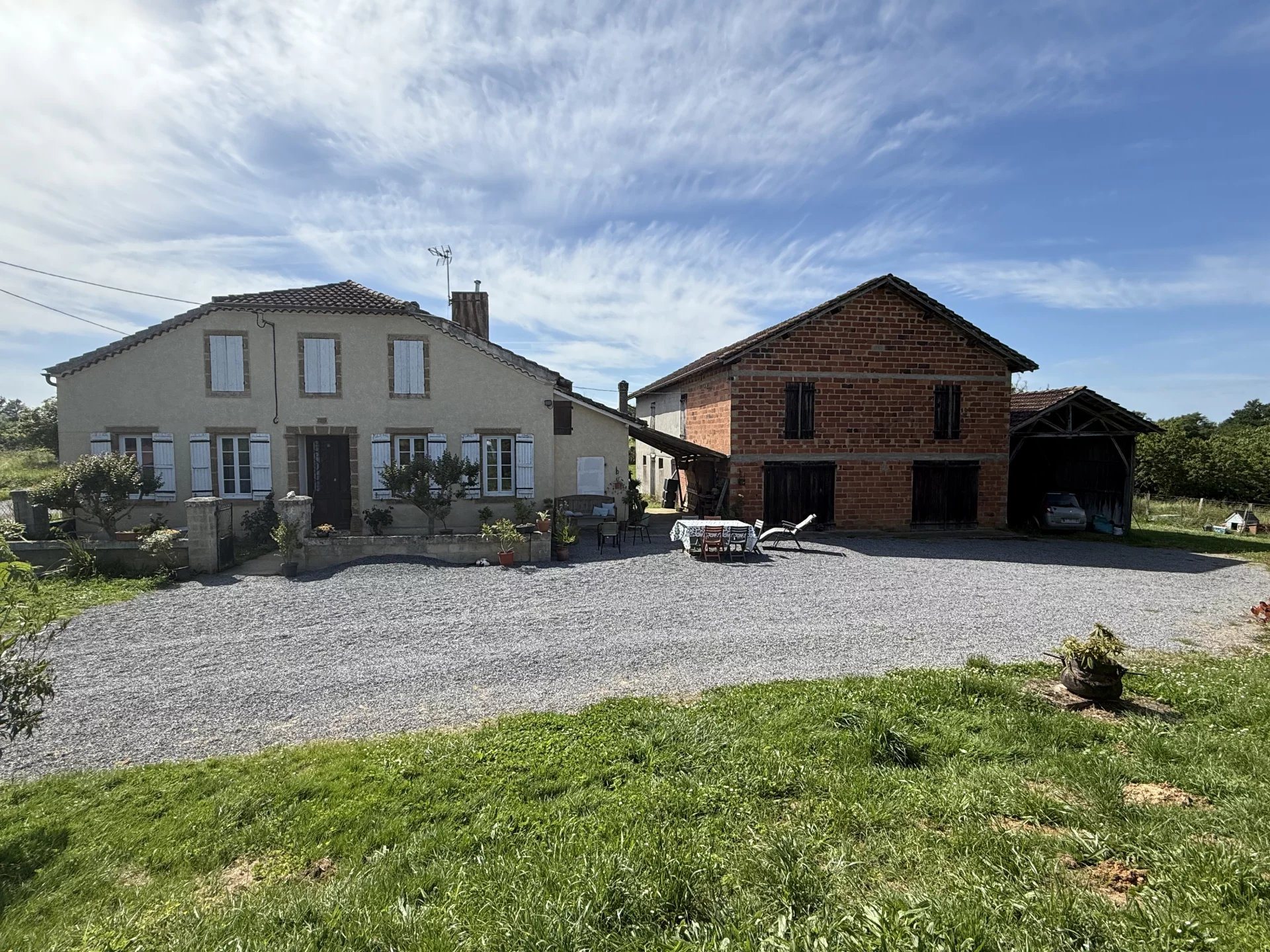 Maison à vendre, 165m², Laujuzan