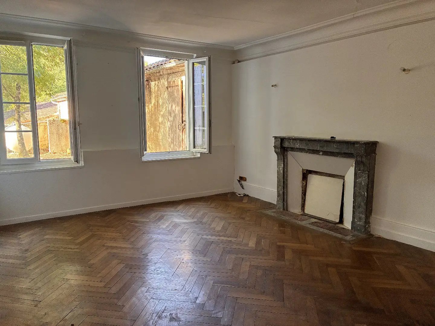 Maison à vendre, 190m², Sireuil