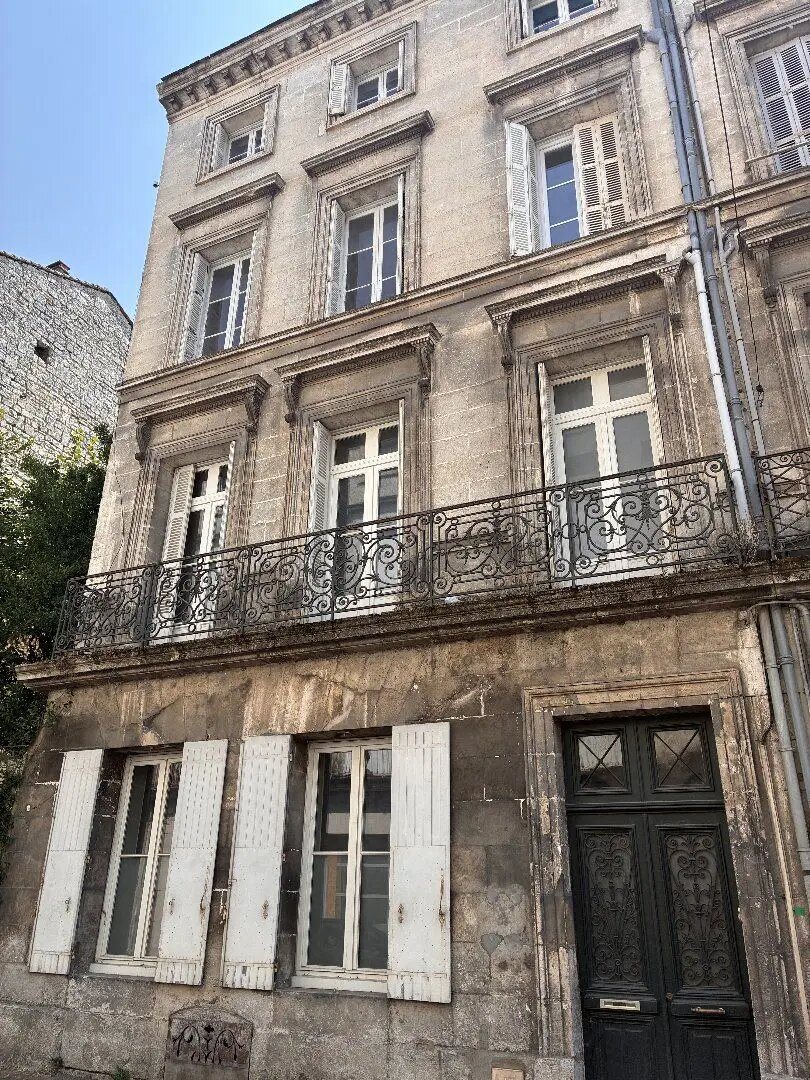 Maison à vendre, 213m², Angoulême