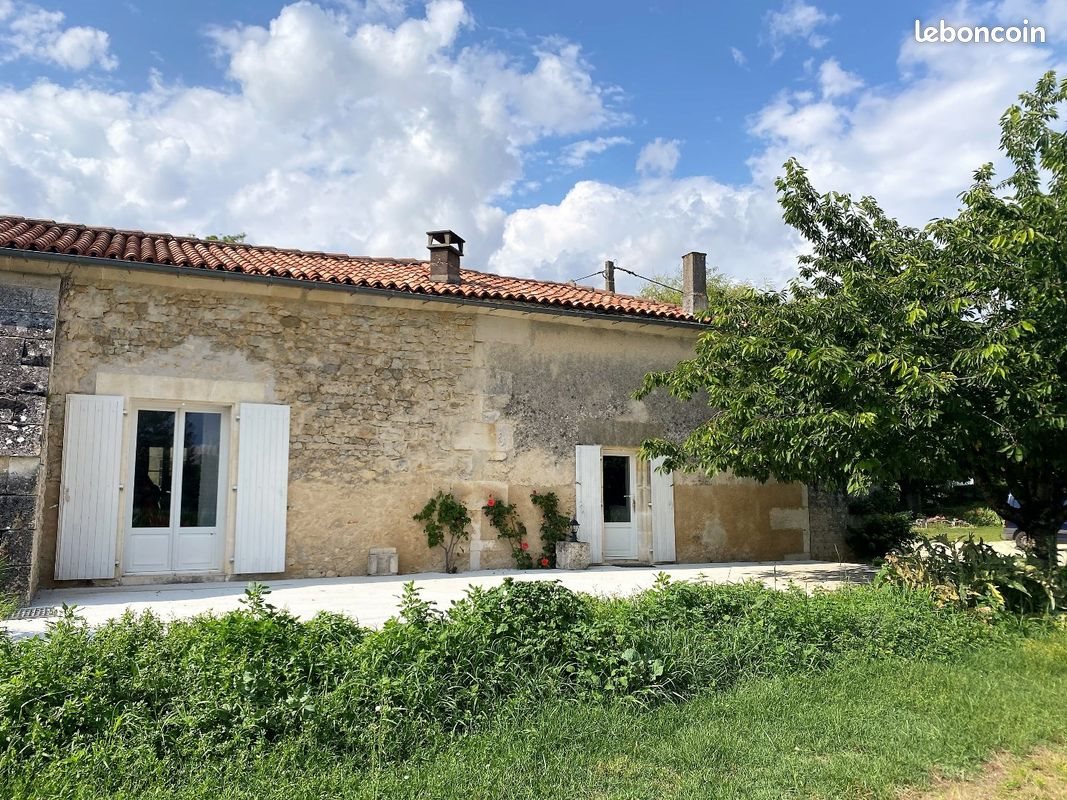 Maison à louer, 94m², Mosnac