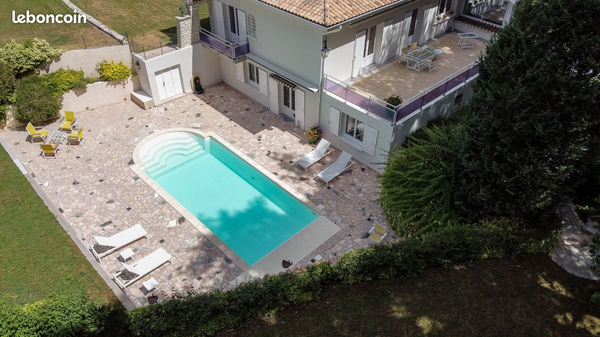 Maison à vendre, 293m², Barbezieux-Saint-Hilaire