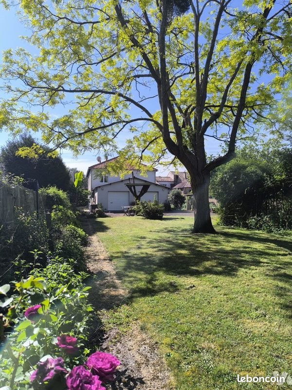 Maison à vendre, 185m², Lezay