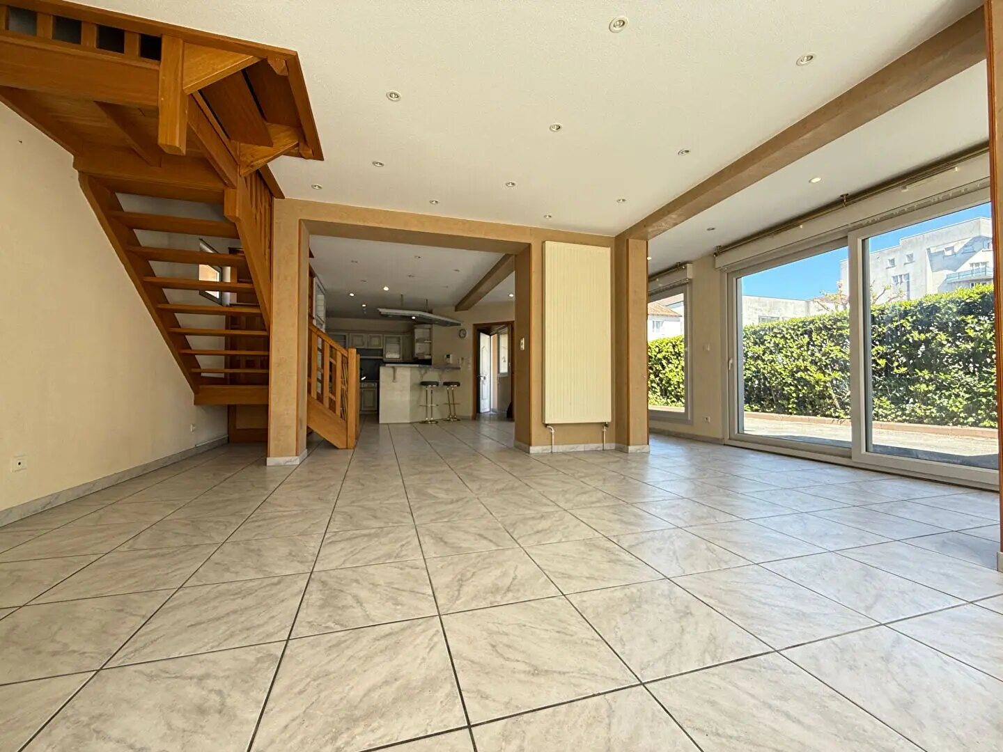 Maison à vendre, 163m², Lons-le-Saunier
