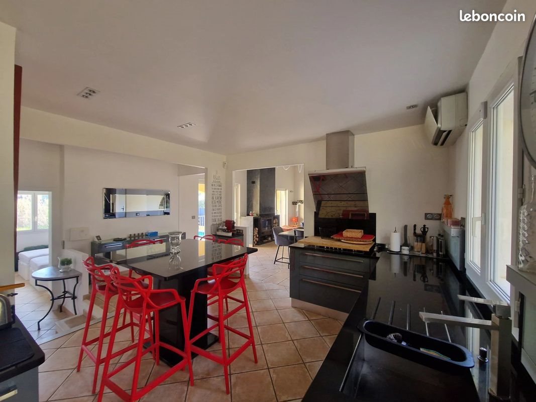 Maison à louer, 146m², Le Rouret
