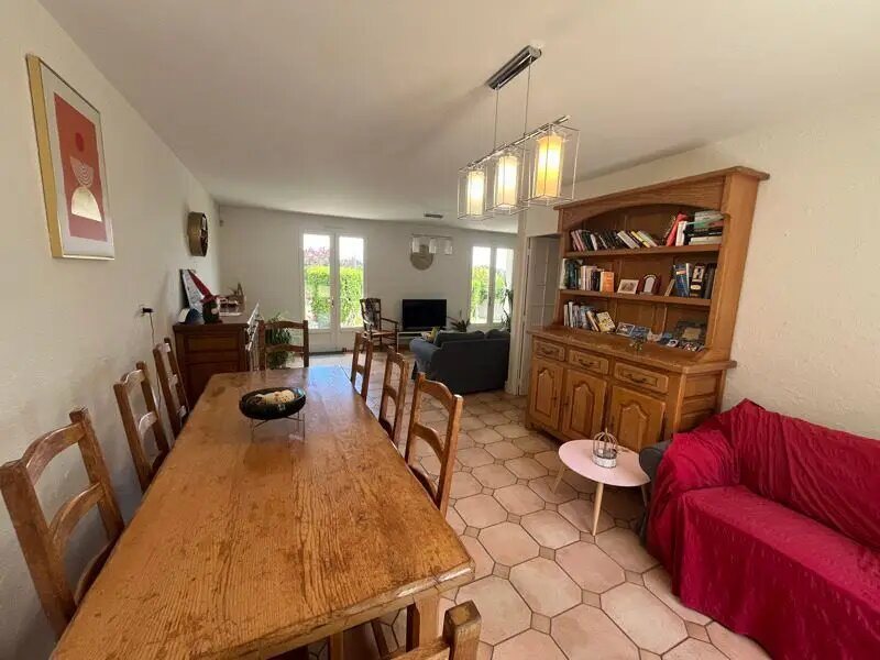 Maison à vendre, 107m², Bourg-Charente