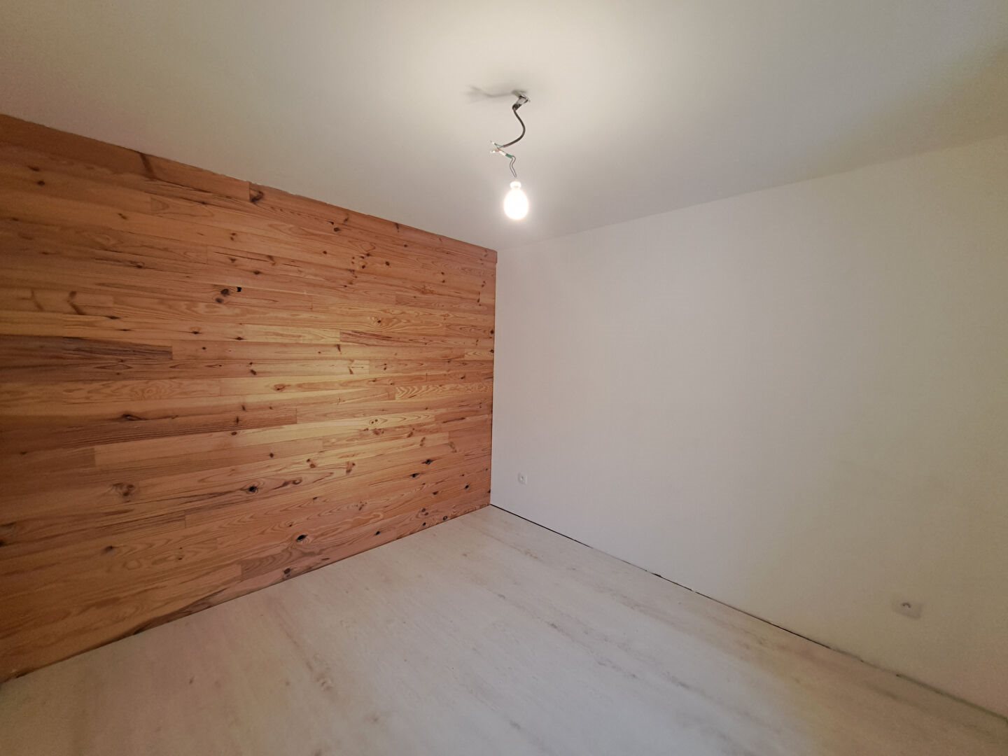 Maison à louer, 117m², Pomas