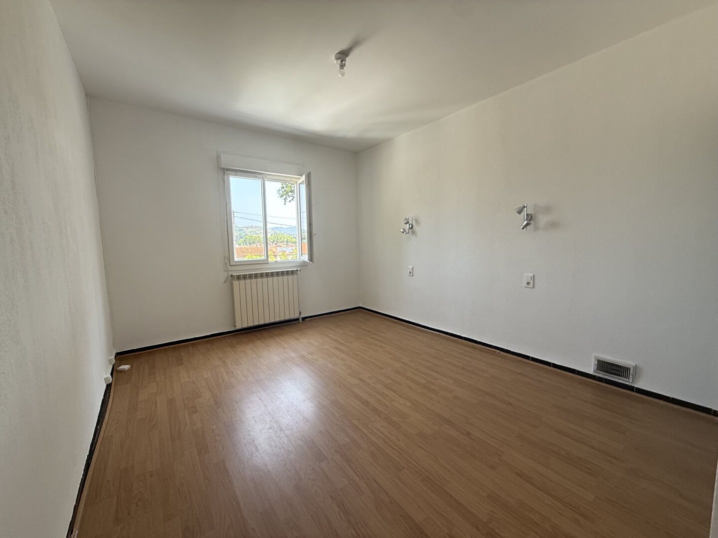 Maison à louer, 123m², Limoux