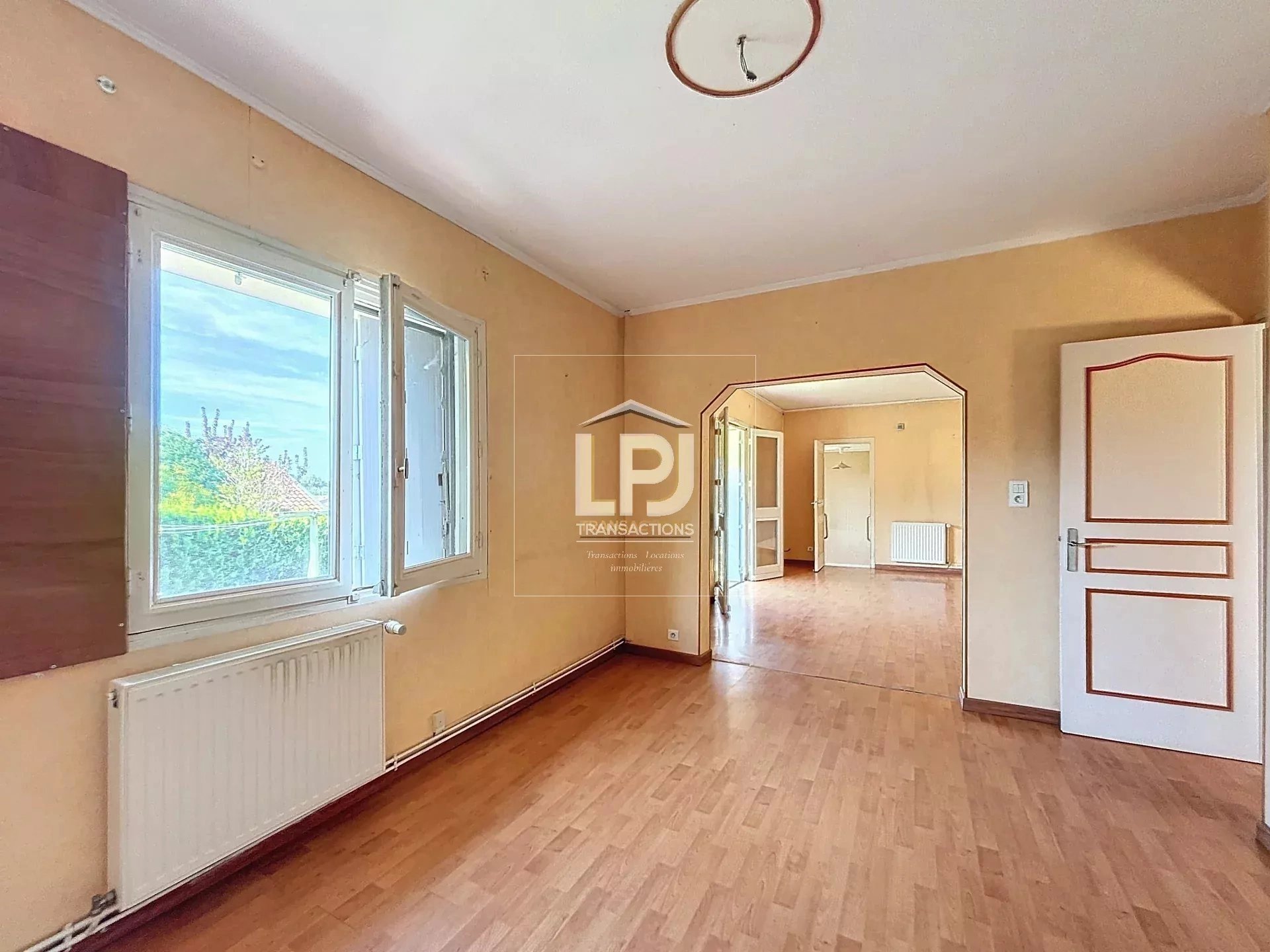 Maison à vendre, 3m², Saint-Geniès-Bellevue