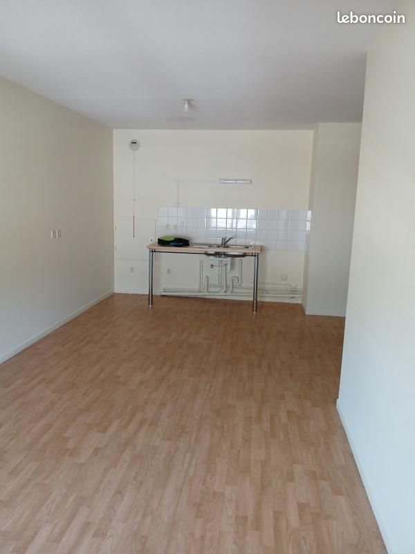 Appartement à louer, 48m², Le Donjon