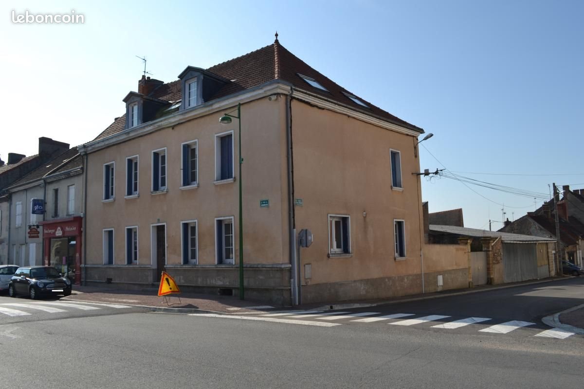 Appartement à louer, 75m², Montmarault