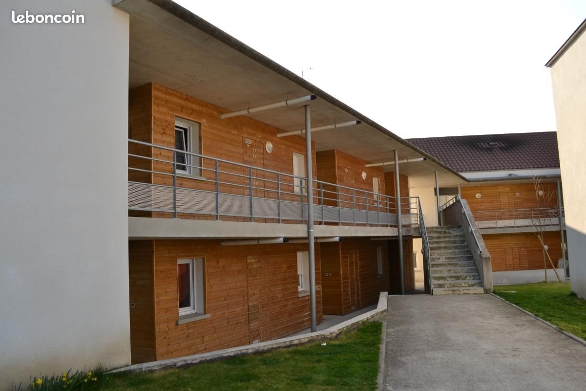 Appartement à louer, 104m², Cosne-d'Allier
