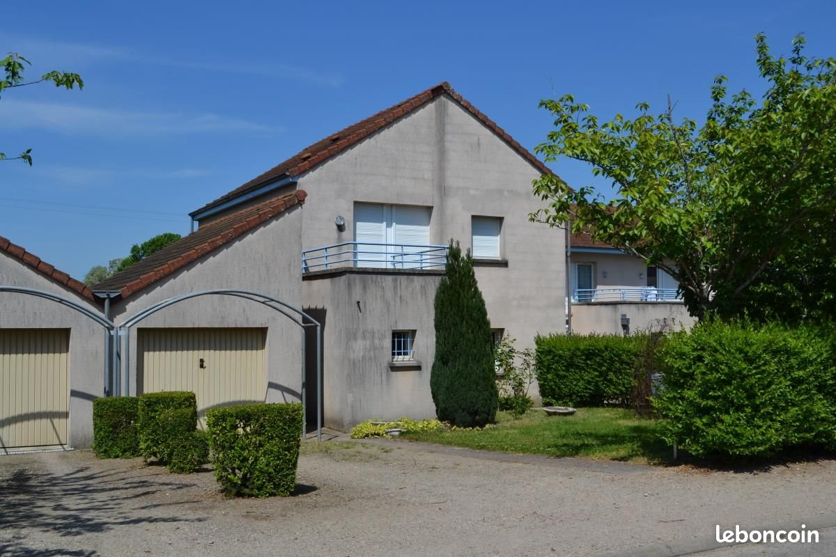 Maison à louer, 116m², Ygrande
