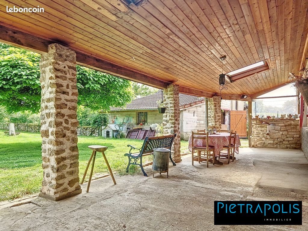 Maison à vendre, 142m², Vendenesse-lès-Charolles