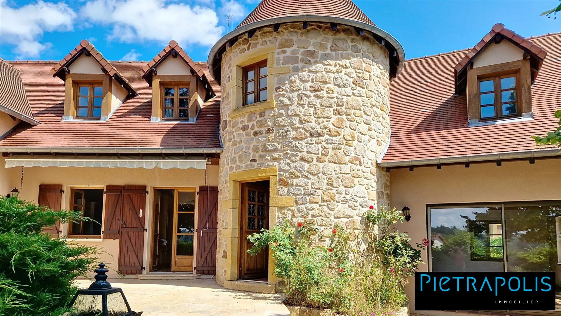 Maison à vendre, 222m², La Clayette
