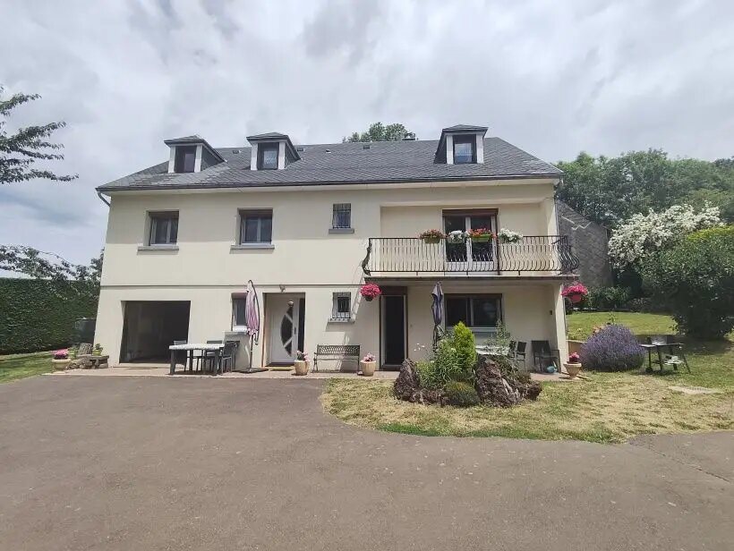 Maison à vendre, 228m², Laqueuille