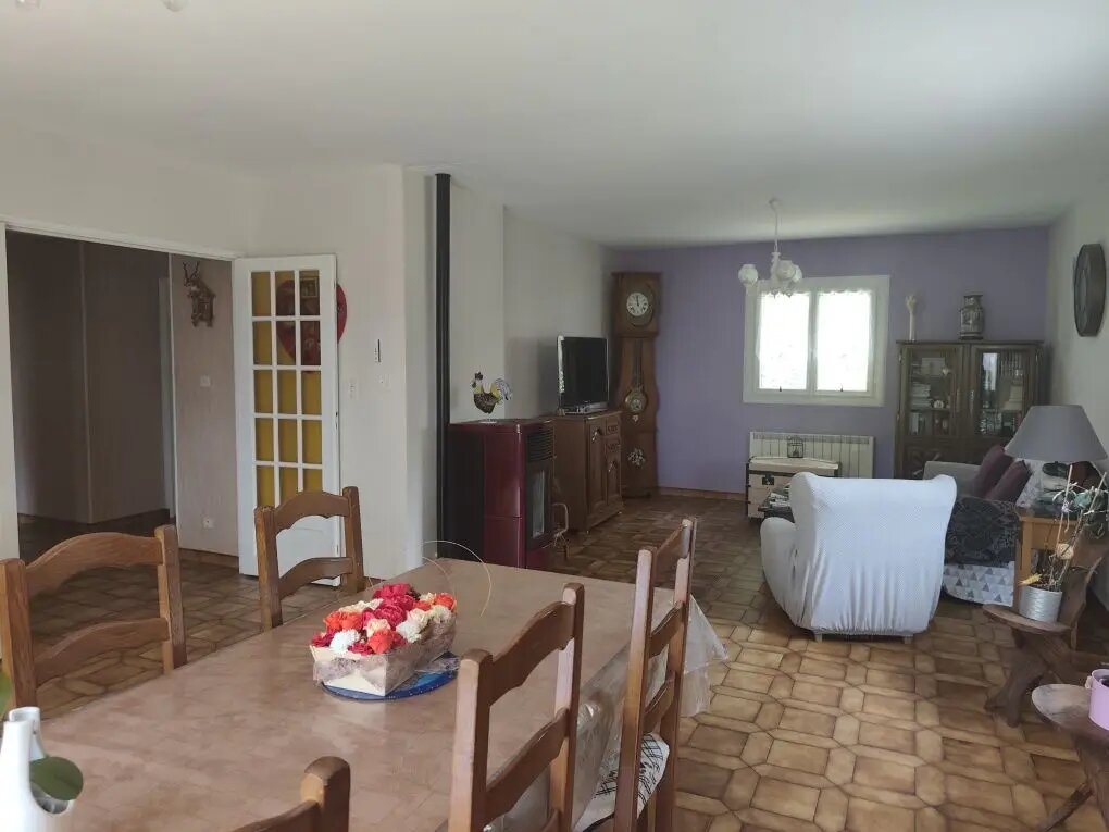 Maison à vendre, 228m², Laqueuille
