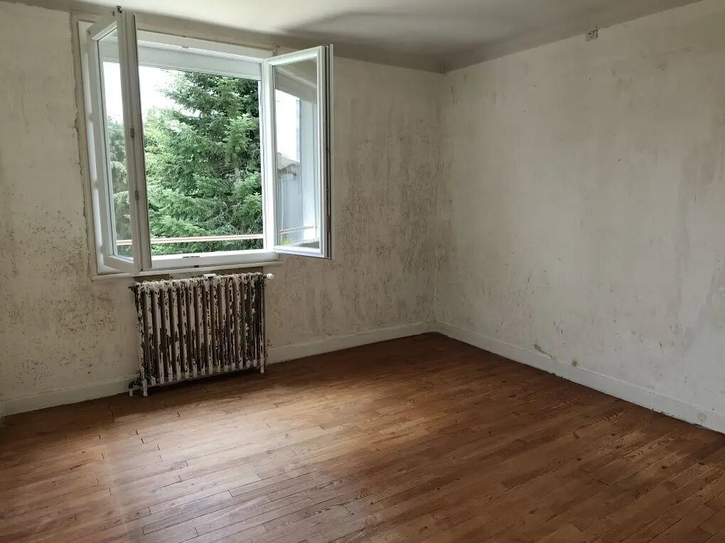 Maison à vendre, 118m², Bourg-Lastic