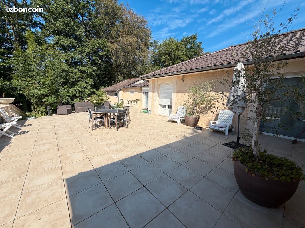 Maison à vendre, 190m², Charleville-Mézières