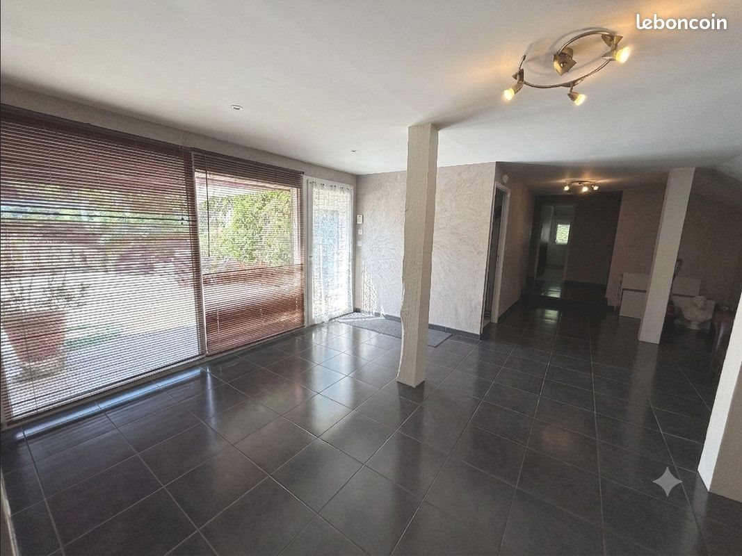 Maison à vendre, 190m², Charleville-Mézières