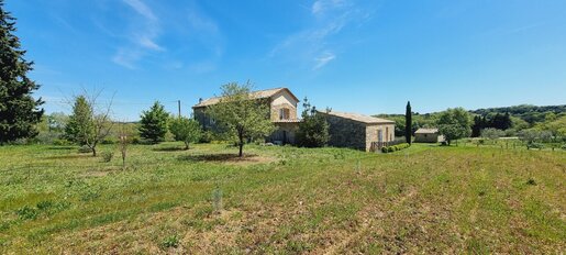 Maison 6 pièces 148 m² · à Goudargues · 148 m² · 550 000 €