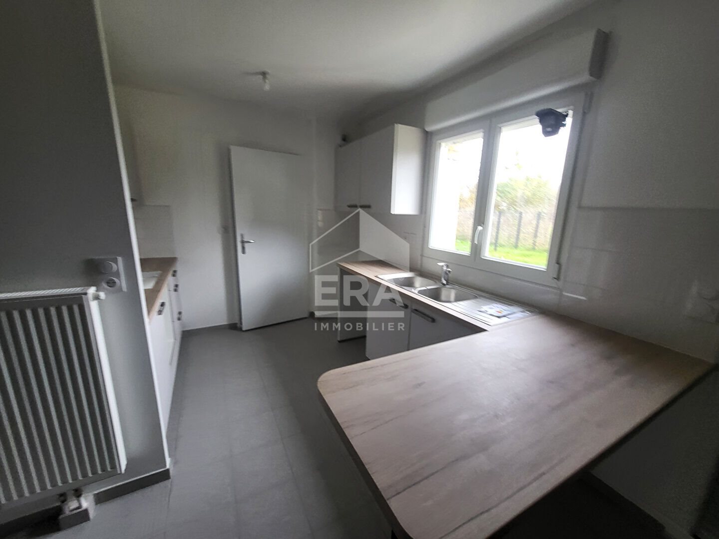 Maison à louer, 87m², Avion
