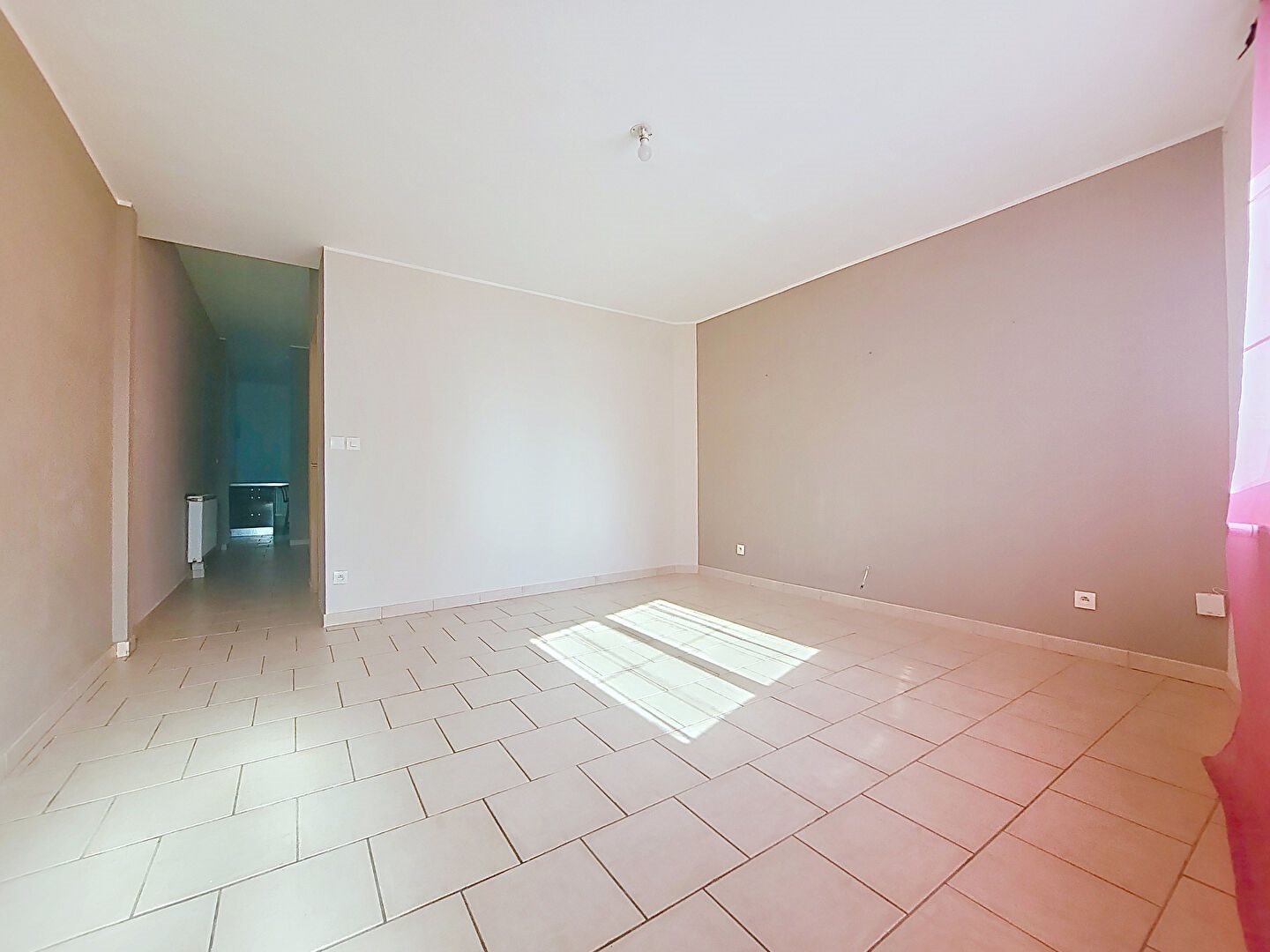Maison à vendre, 123m², Avion